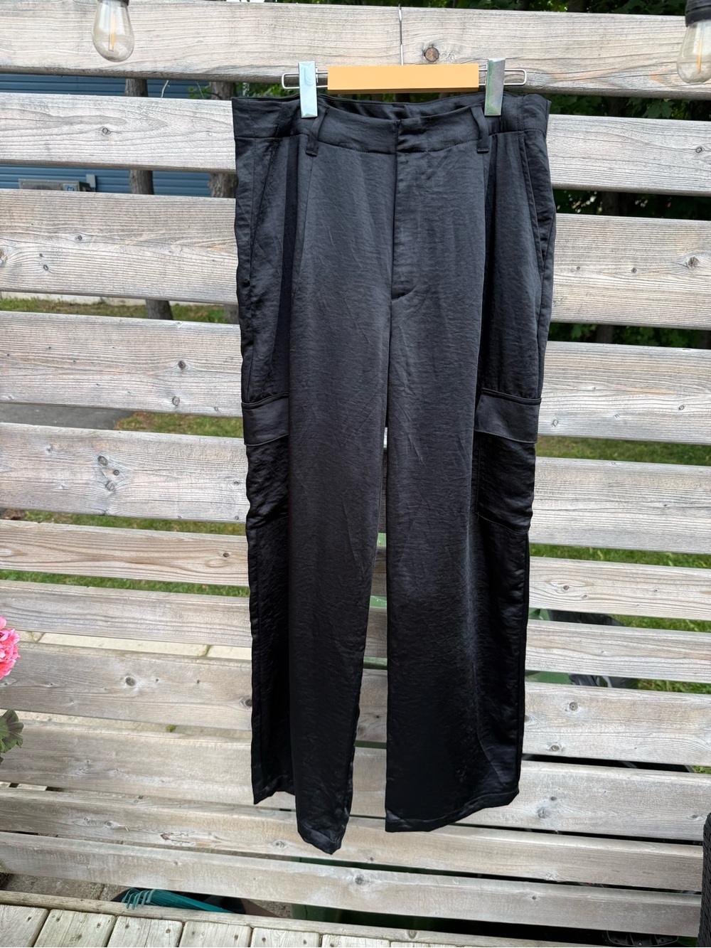 GAP Wide Leg Cargo Dress Pants Shiney material